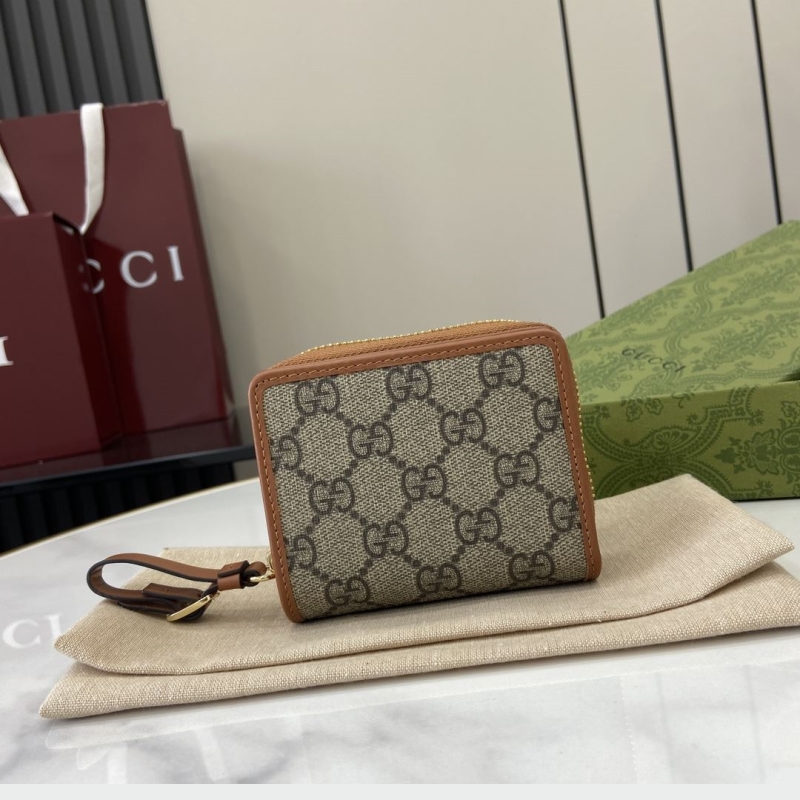 G*u*i wallets & purse